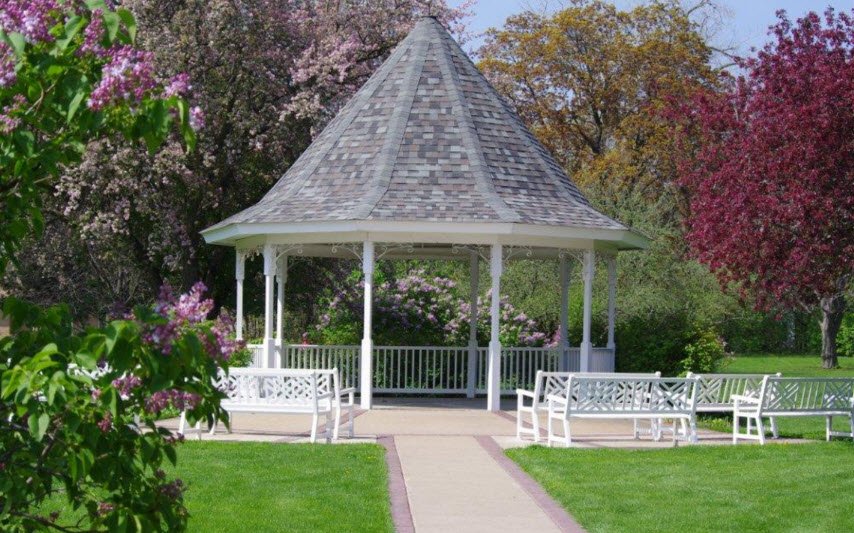 Duck Creek Stampe Lilac Garden, United States